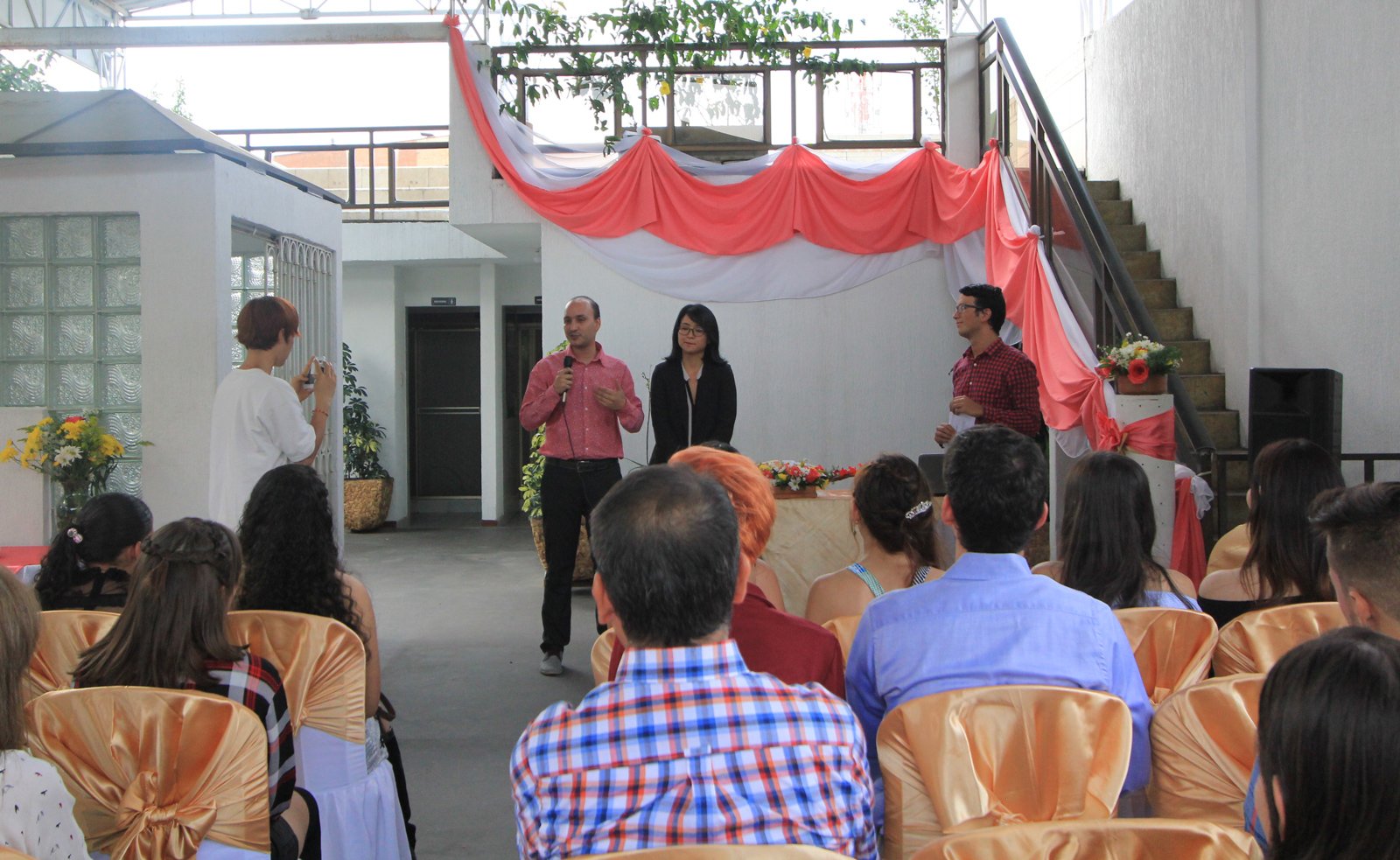 Primera ceremonia de certificados de coreano